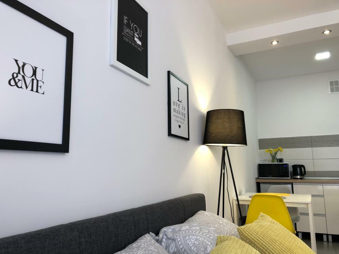 Apartament Szczesliwa 13 - Plac Ratuszowy Jelenia Gora Exterior photo