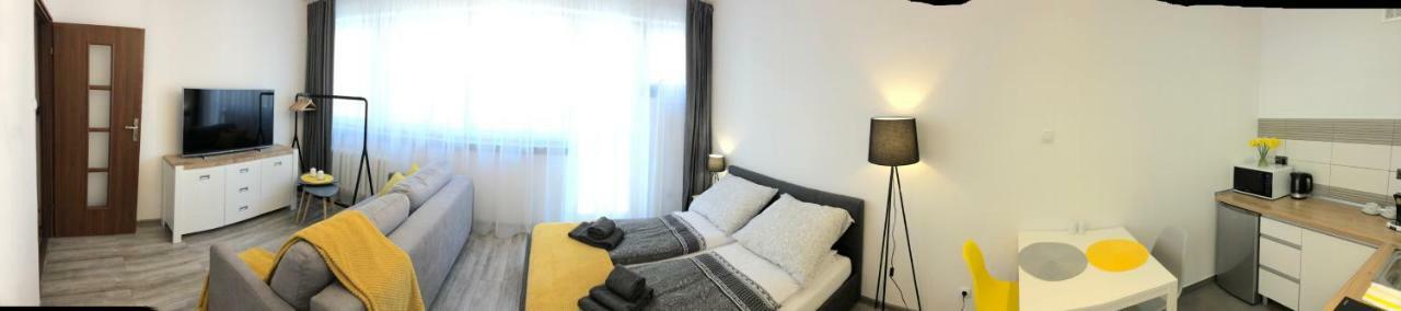 Apartament Szczesliwa 13 - Plac Ratuszowy Jelenia Gora Exterior photo